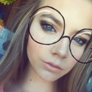 Meet your Posher, Shae